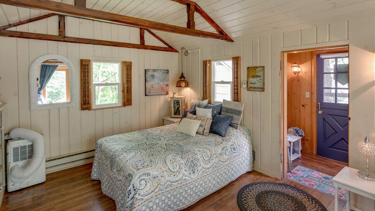 Photo of Bedroom in Pequot Lakes