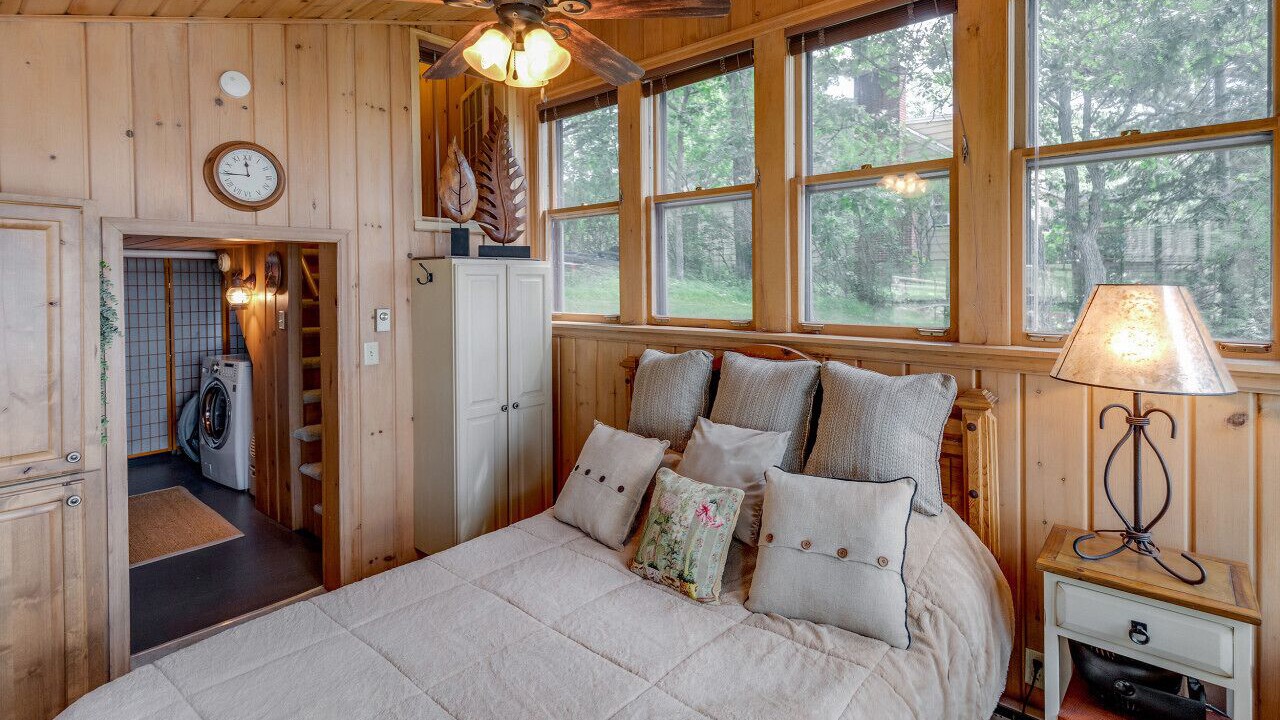 Photo of Bedroom in Pequot Lakes