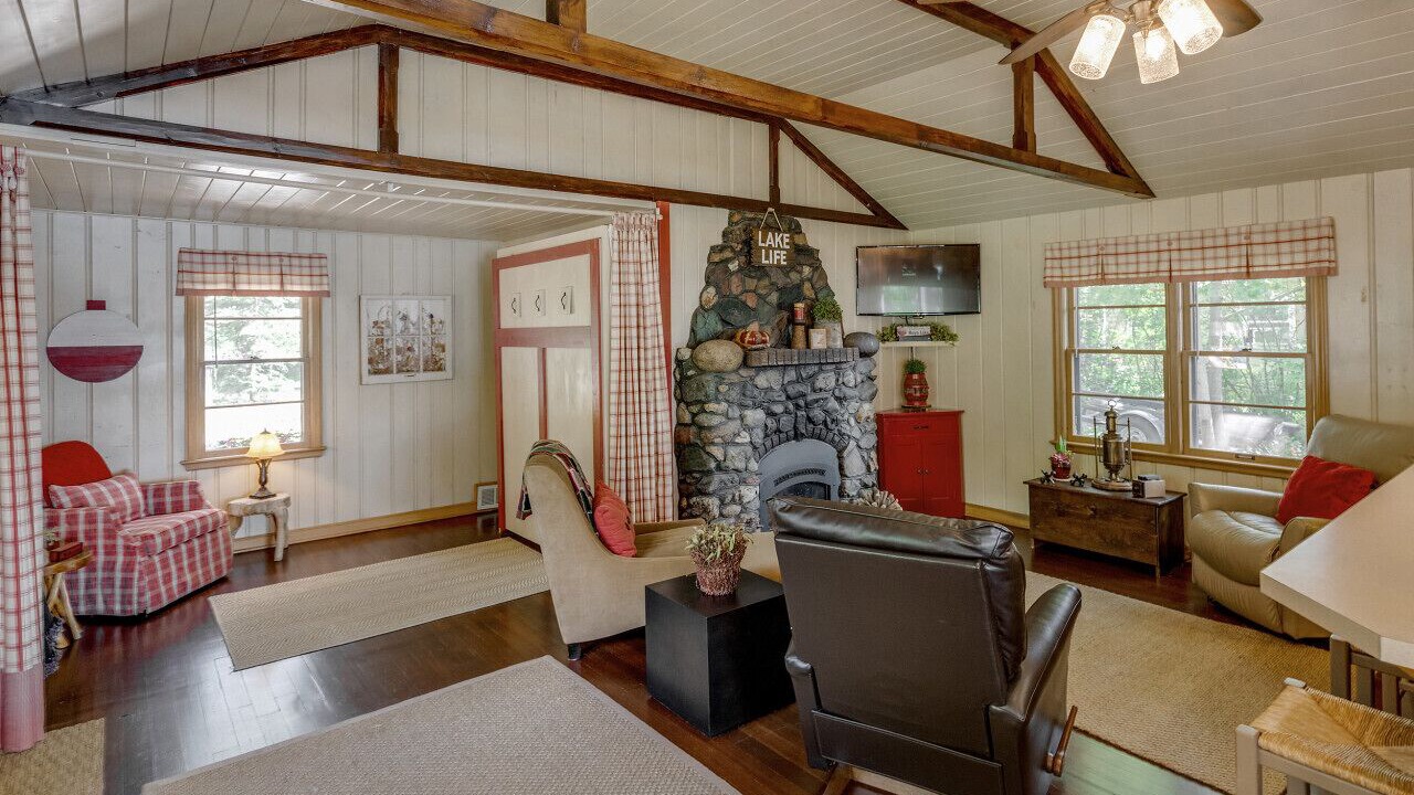 Photo of Livingroom in Pequot Lakes