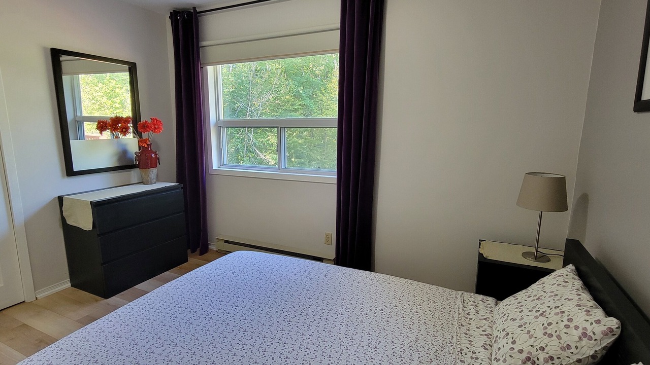 Photo of Bedroom in Wymbolwood Beach