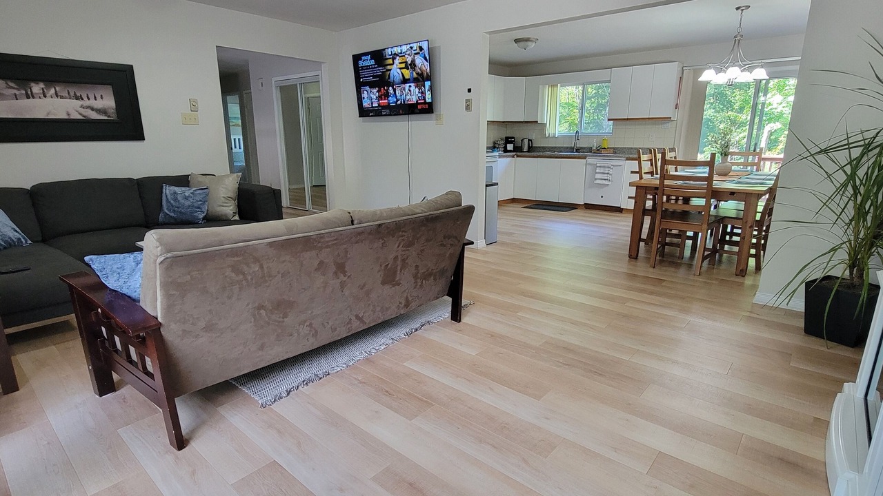 Photo of Livingroom in Wymbolwood Beach