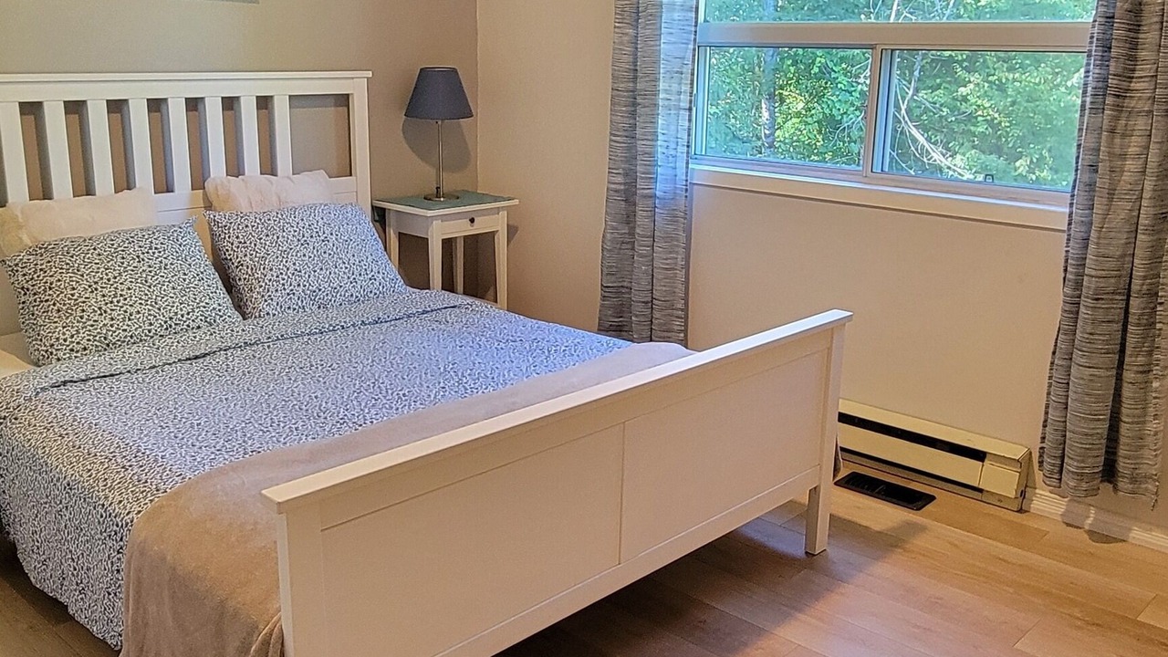 Photo of Bedroom in Wymbolwood Beach