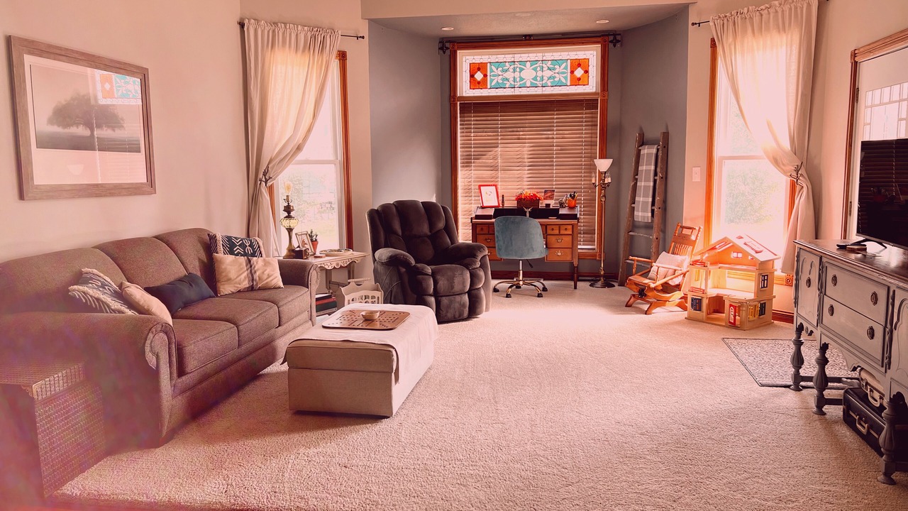 Photo of Livingroom in Blue Earth