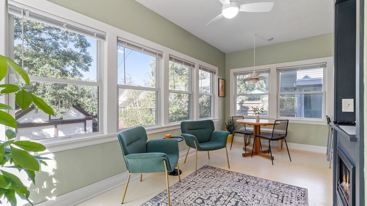 Photo of Outdoor in Linden Hills