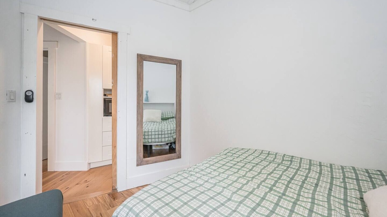 Photo of Bedroom in Georgian Bluffs
