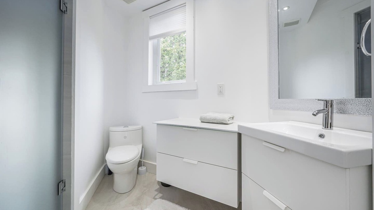 Photo of Bathroom in Georgian Bluffs