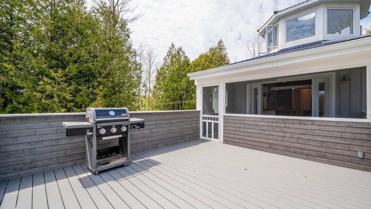 Photo of Patio Balcony in Georgian Bluffs