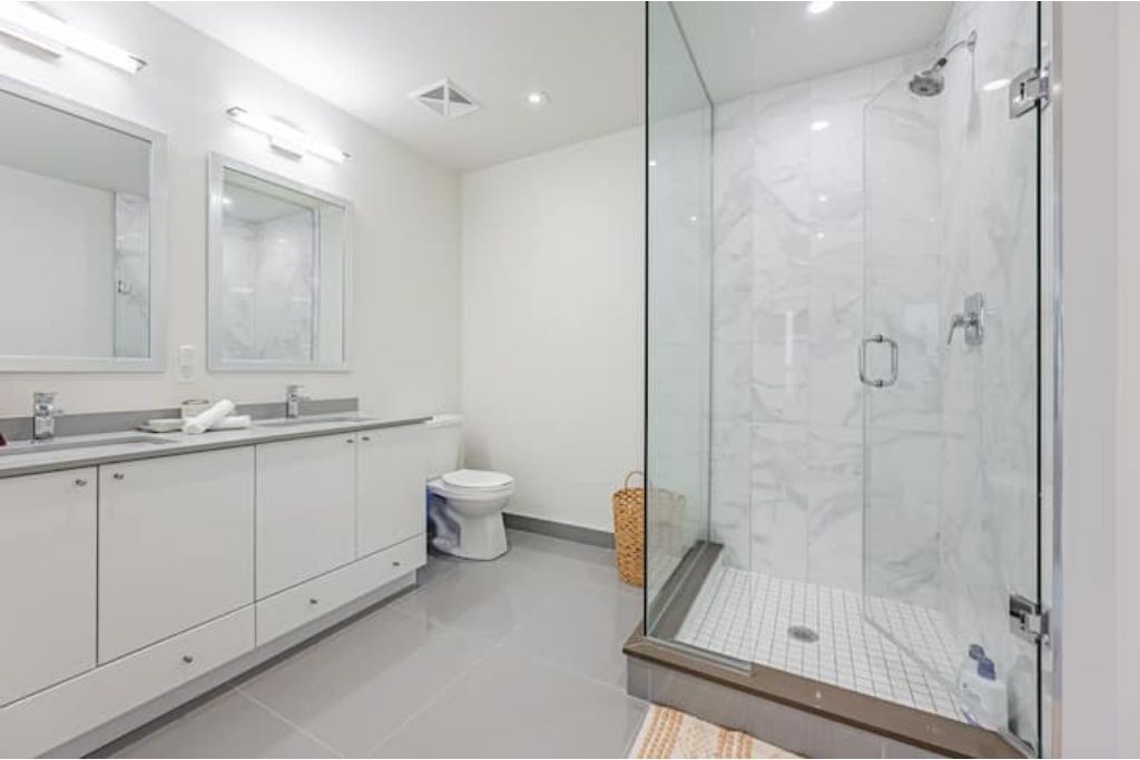 Photo of Bathroom in Hurontario