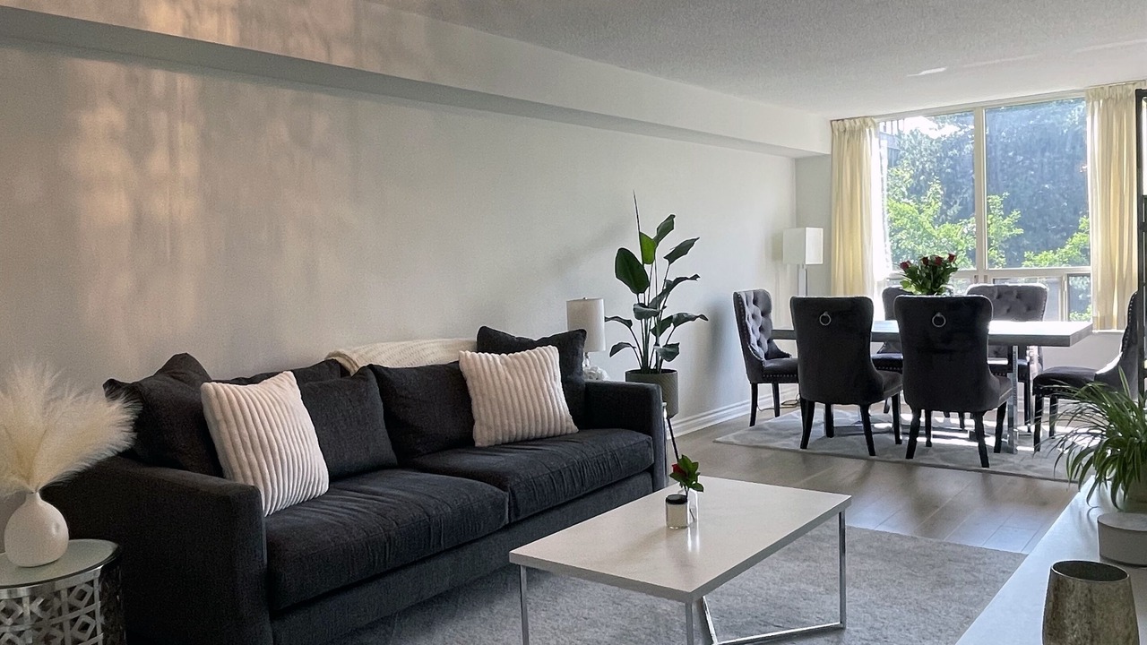 Photo of Livingroom in North York