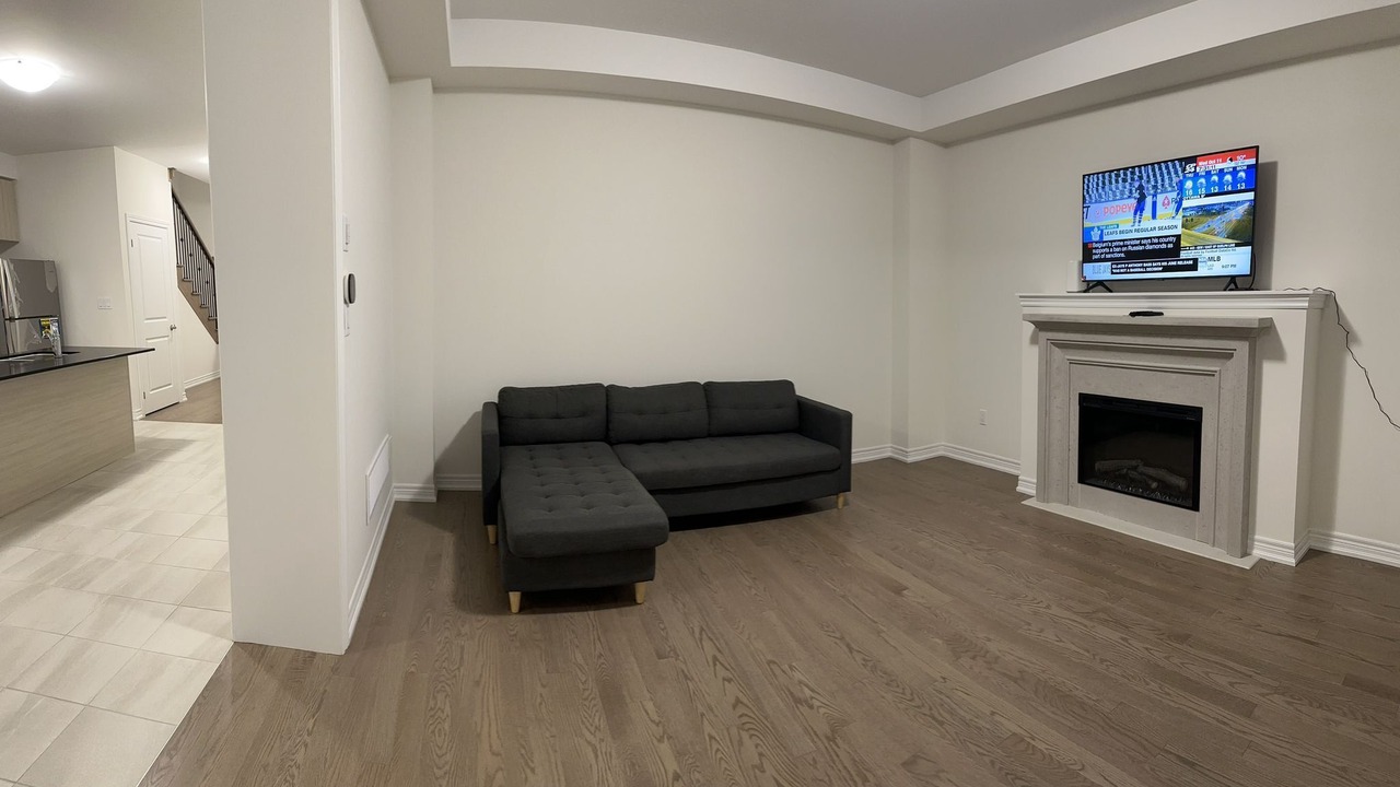 Photo of Livingroom in Pickering