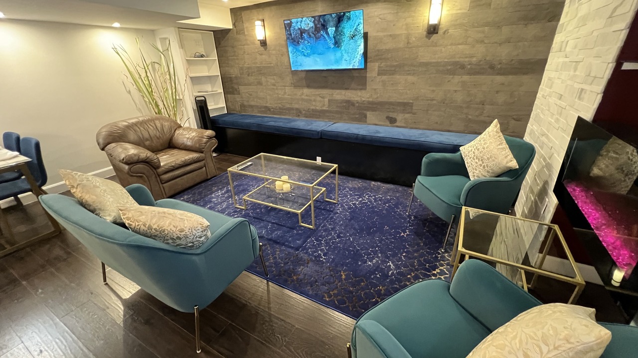 Photo of Livingroom in Meadowvale Village