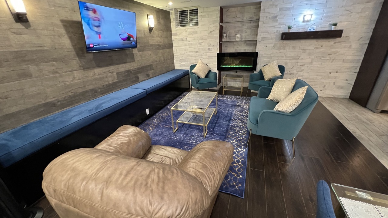 Photo of Livingroom in Meadowvale Village