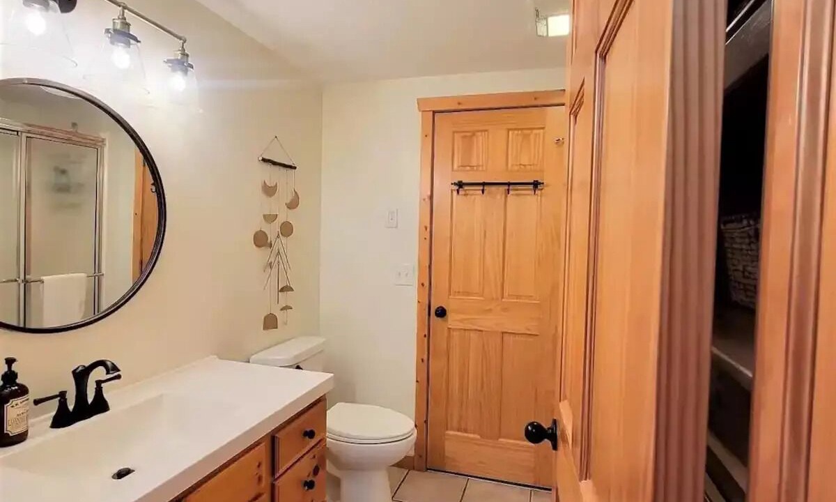 Photo of Bathroom in Emily
