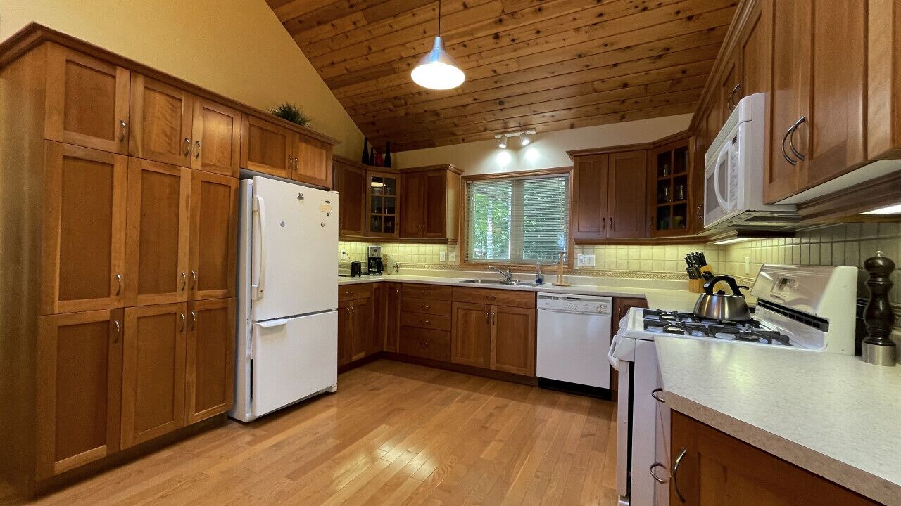 Photo of Kitchen in North Kawartha