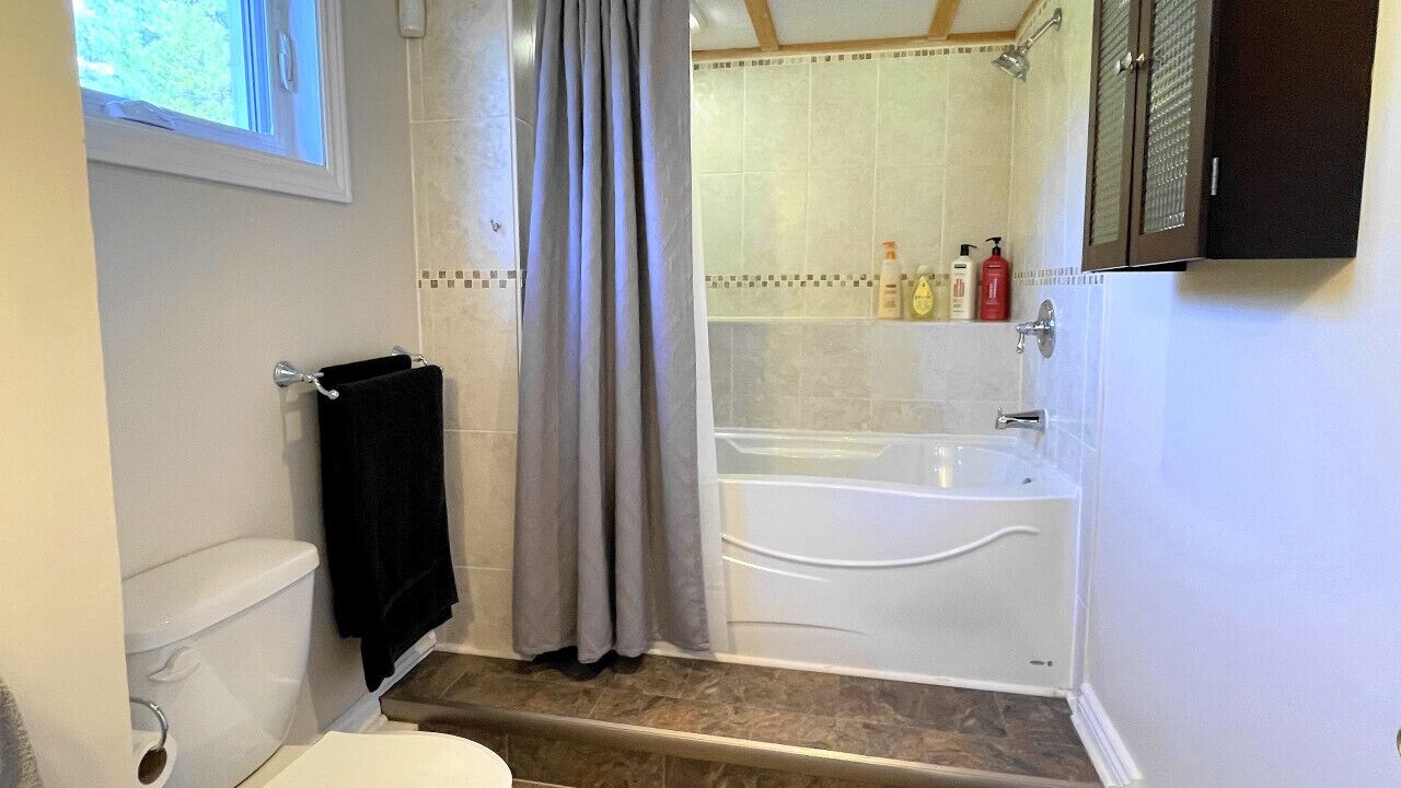 Photo of Bathroom in Crowes Landing