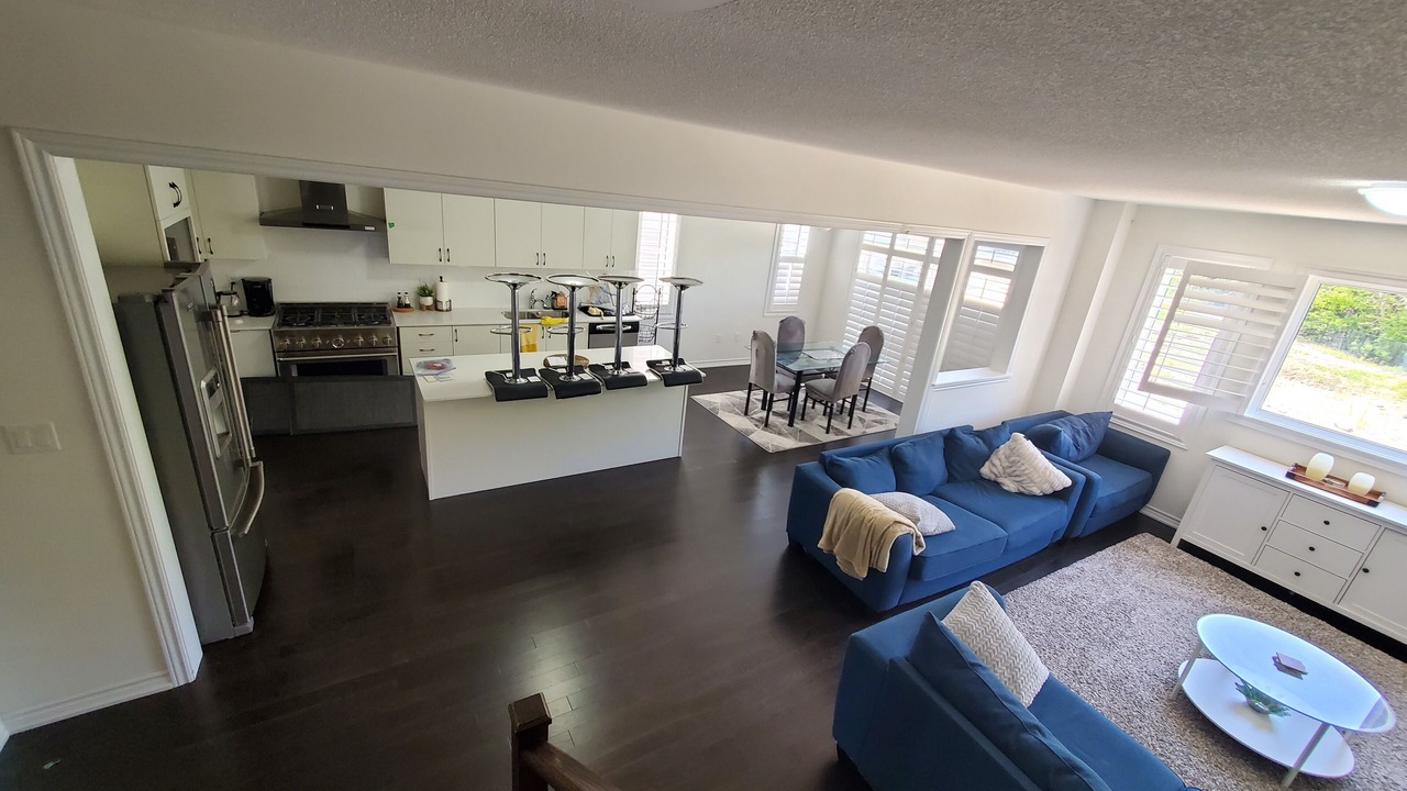 Photo of Livingroom in Lindsay