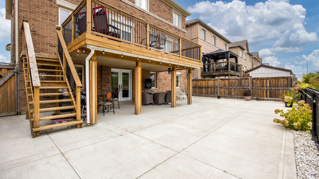 Photo of Patio Balcony in Brampton