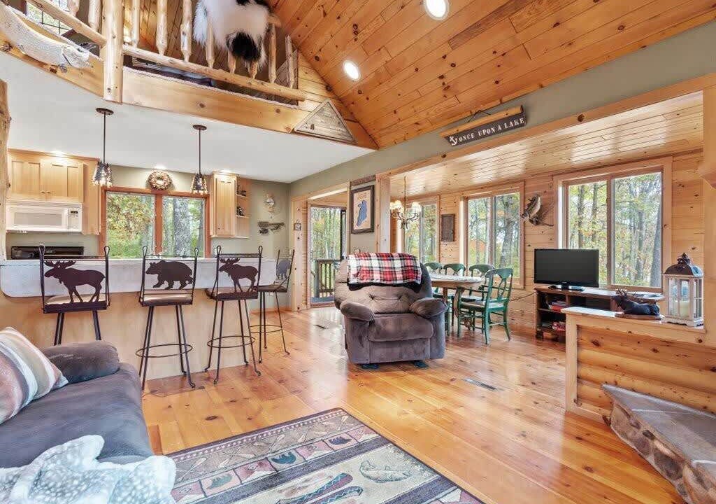 Photo of Bedroom in Crosslake