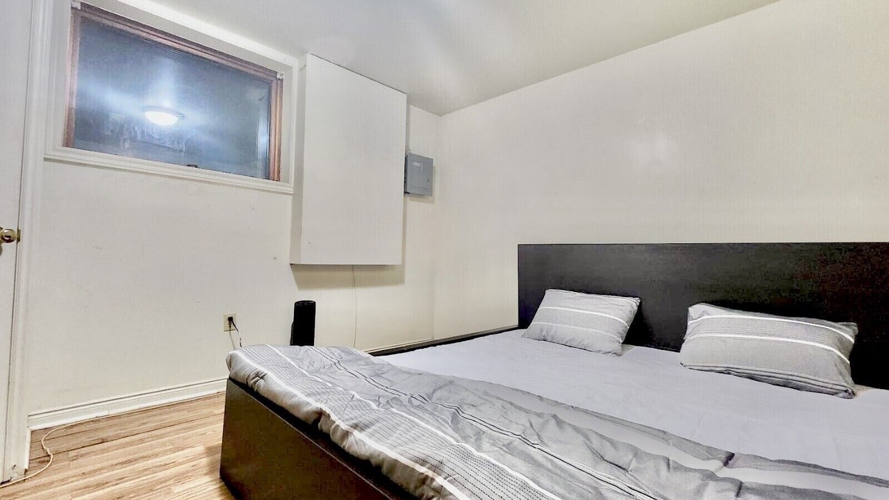 Photo of Bedroom in York Regional Municipality