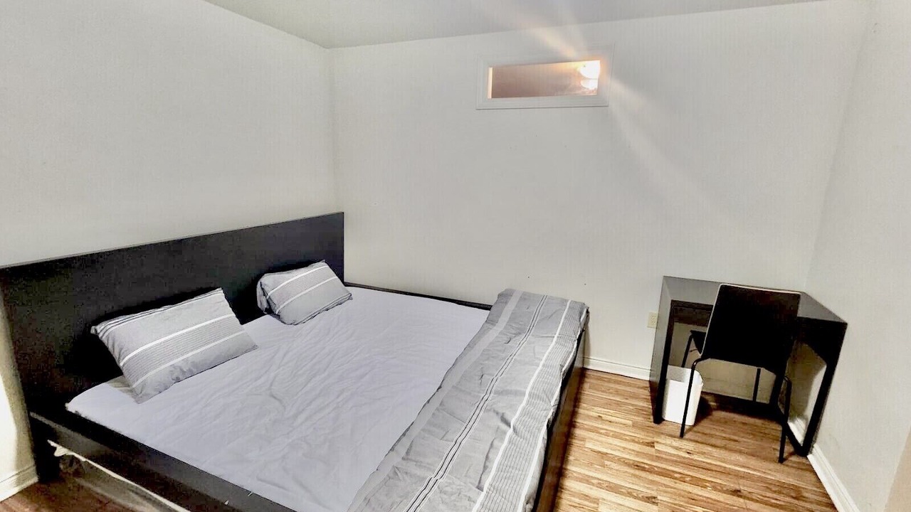 Photo of Bedroom in York Regional Municipality