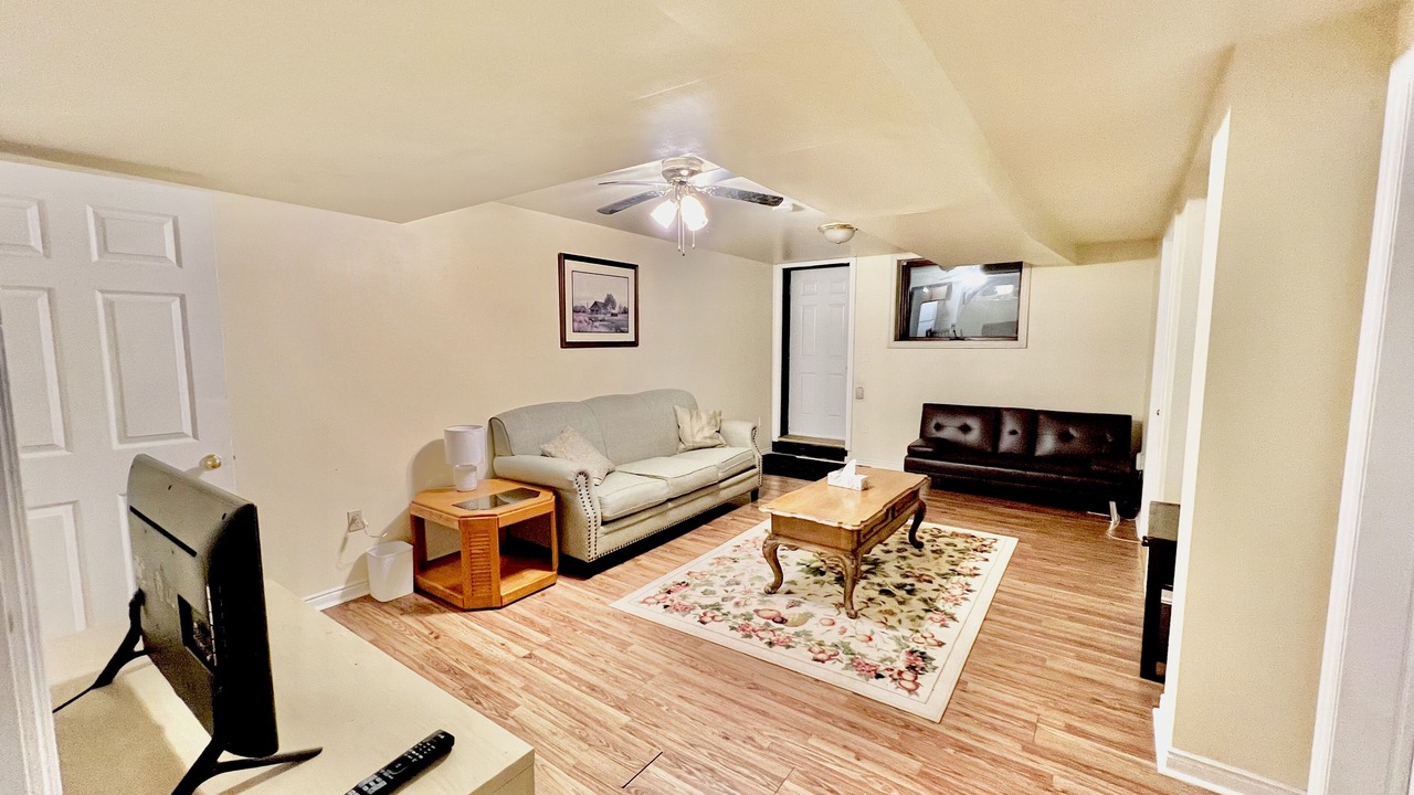 Photo of Livingroom in York Regional Municipality