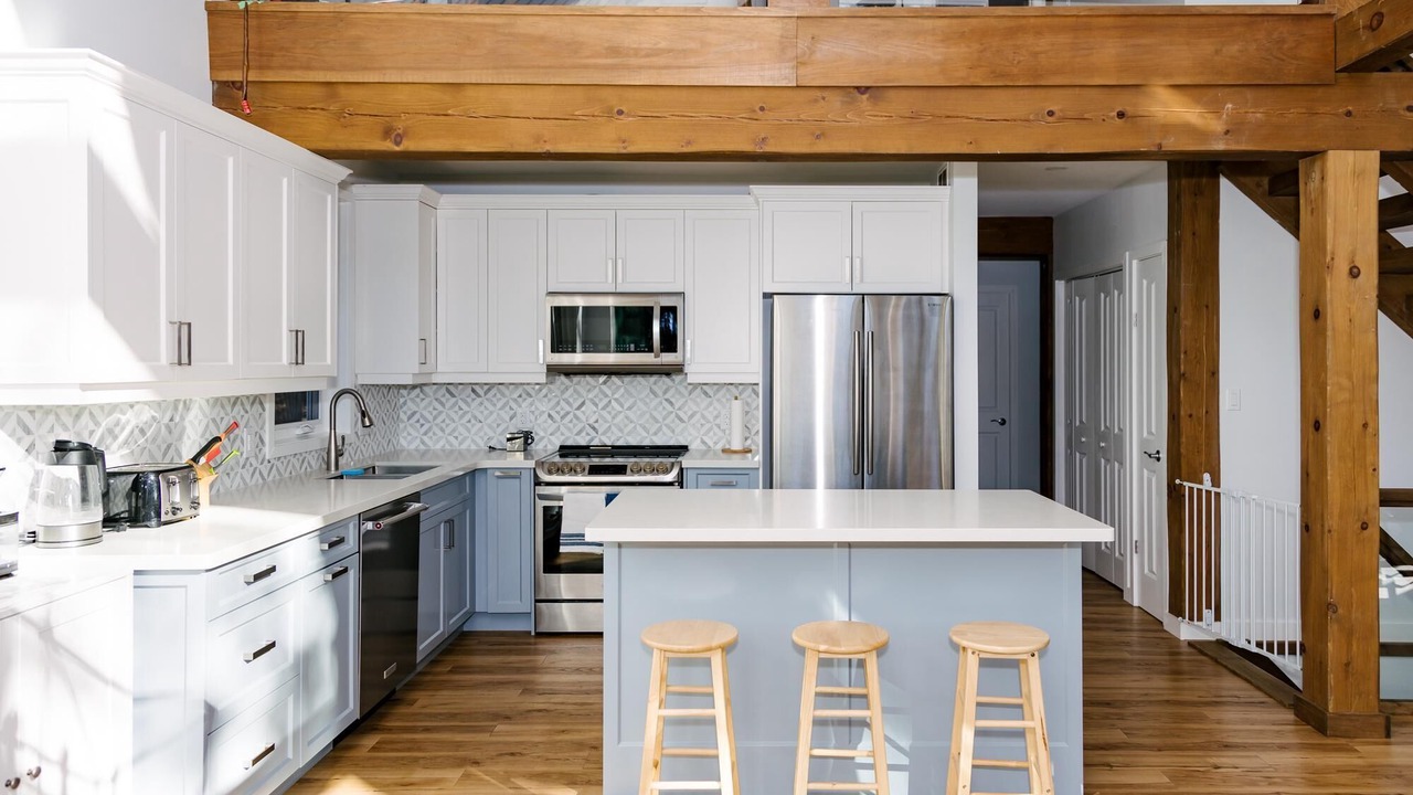 Photo of Kitchen in Dysart et al