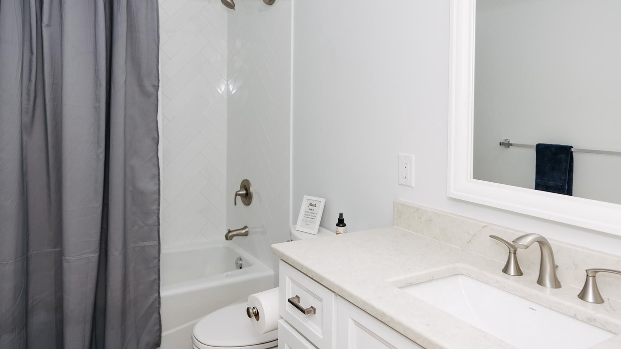 Photo of Bathroom in Dysart et al