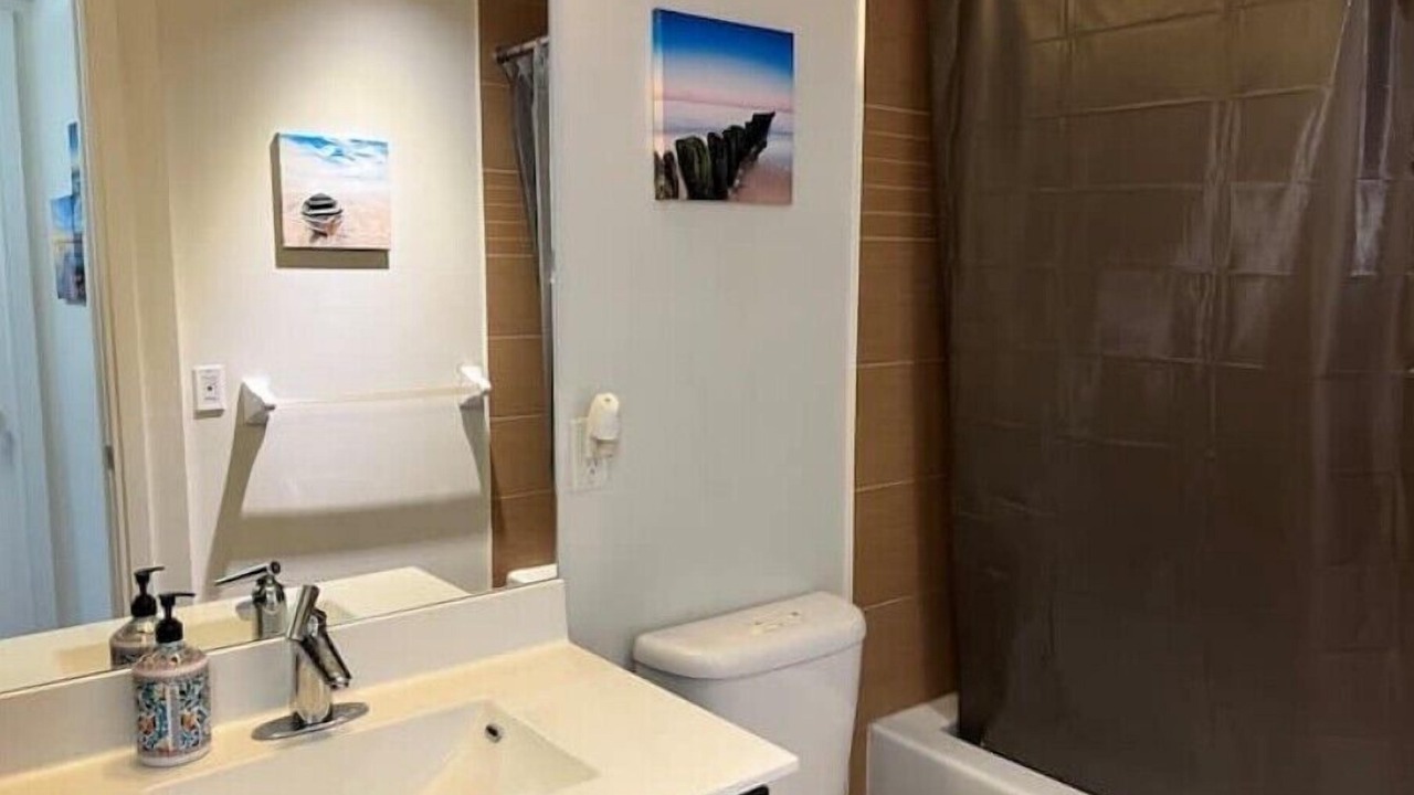 Photo of Bathroom in Flemingdon Park