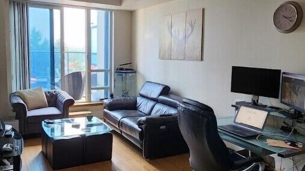 Photo of Livingroom in Flemingdon Park