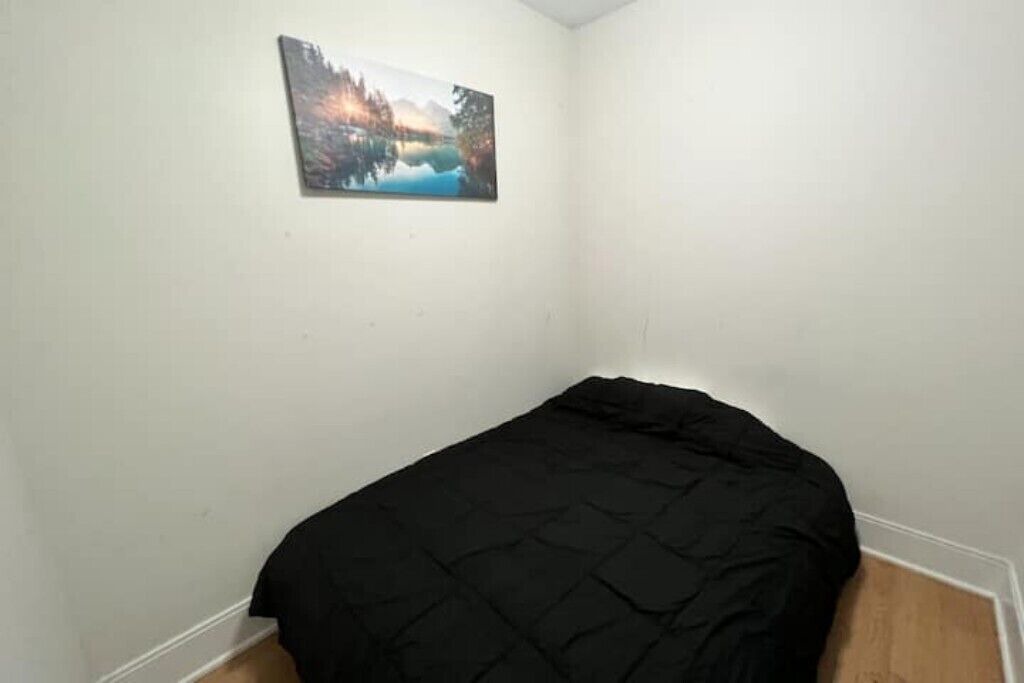 Photo of Bedroom in Flemingdon Park