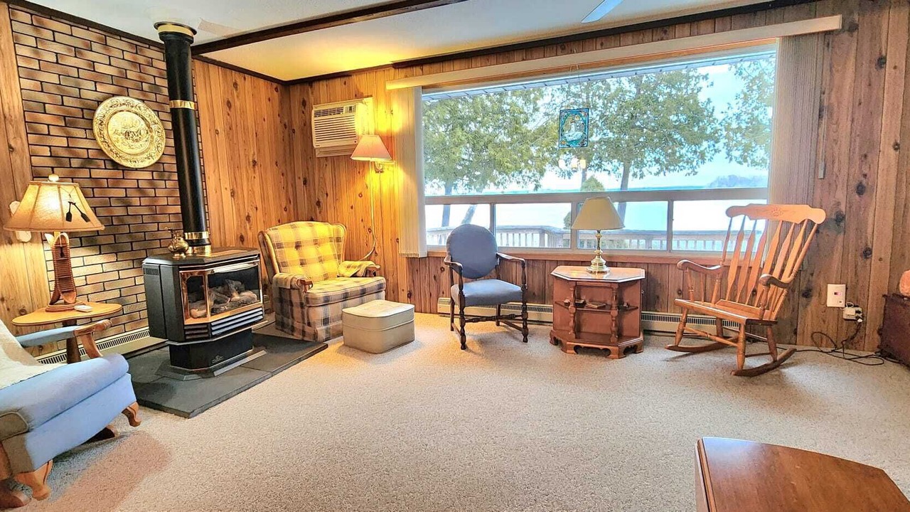 Photo of Livingroom in Dunsford