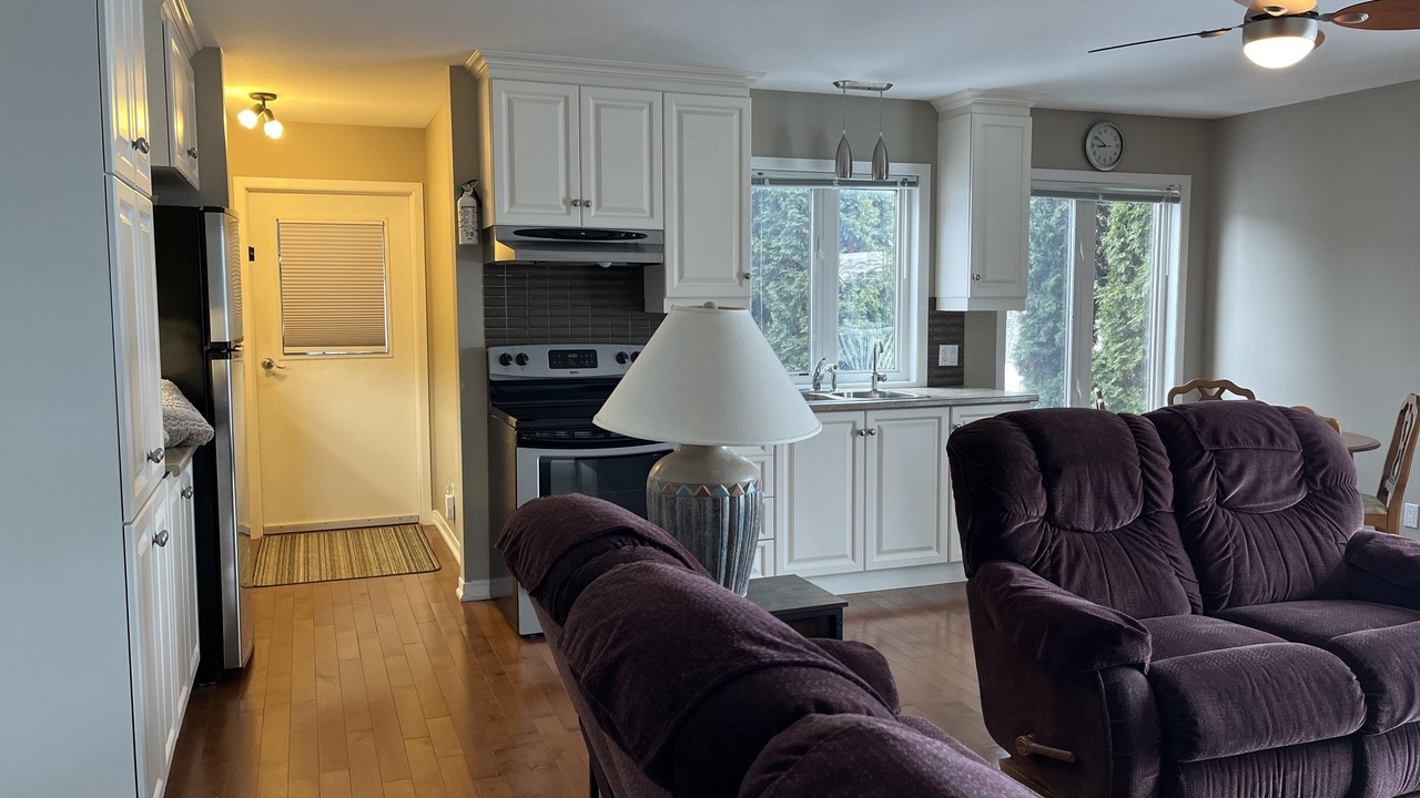 Photo of Livingroom in The Nation