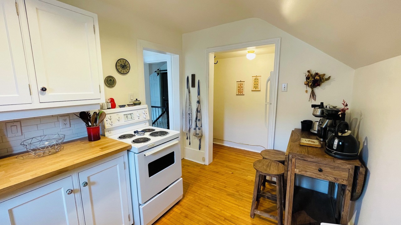 Photo of Kitchen in Cobourg