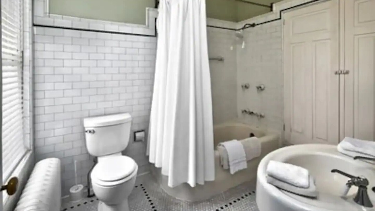 Photo of Bathroom in Owen Sound