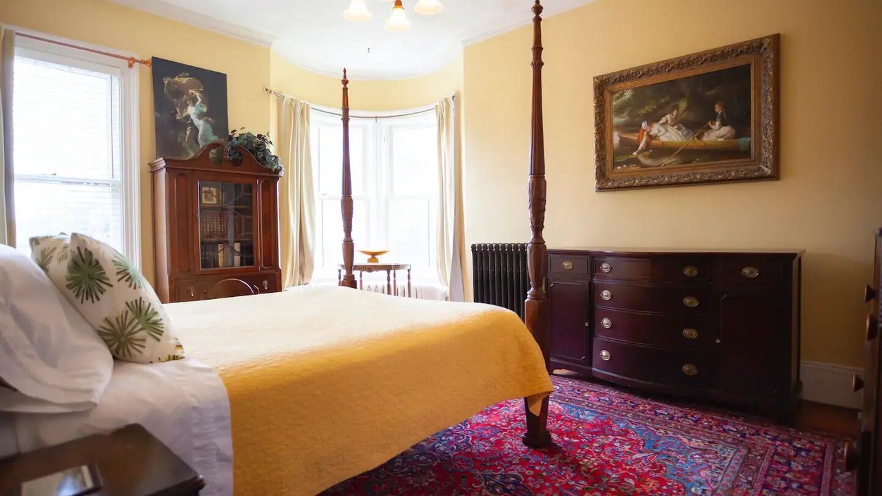 Photo of Bedroom in Owen Sound