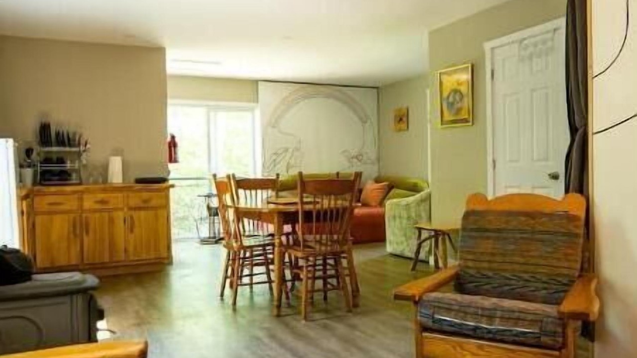Photo of Livingroom in Durham Region