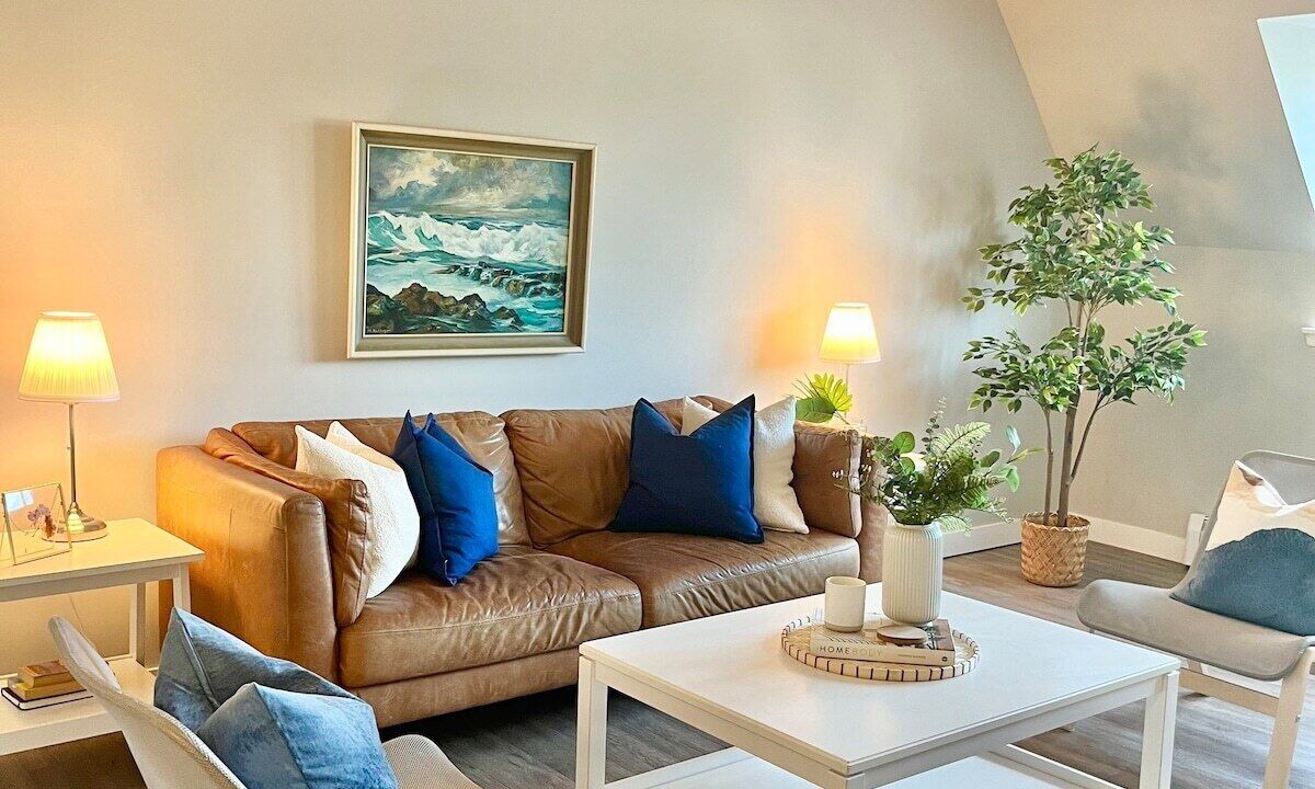 Photo of Livingroom in Port Dover
