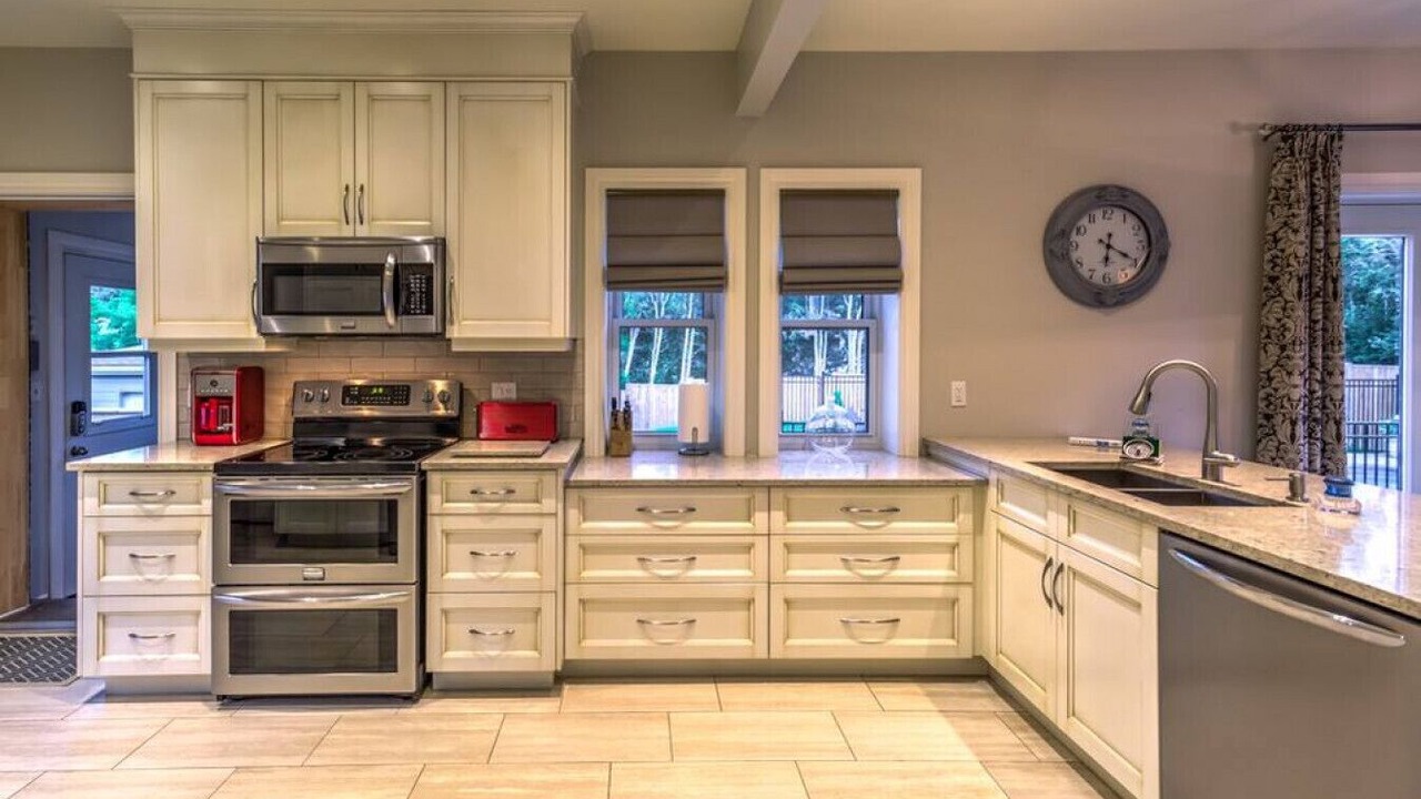 Photo of Kitchen in Port Weller West