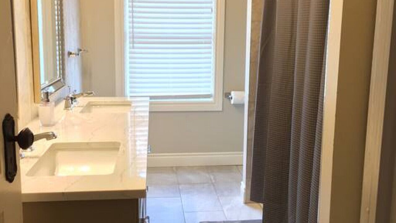 Photo of Bathroom in Port Weller West