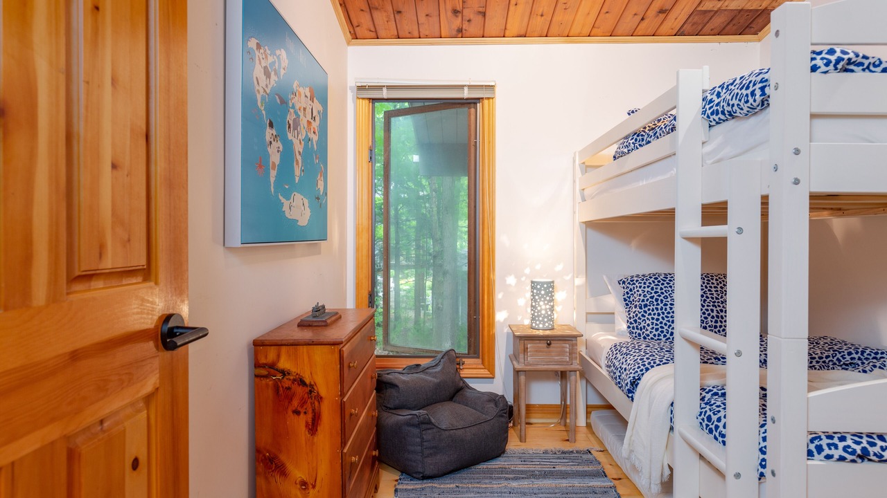 Photo of Bedroom in Bracebridge