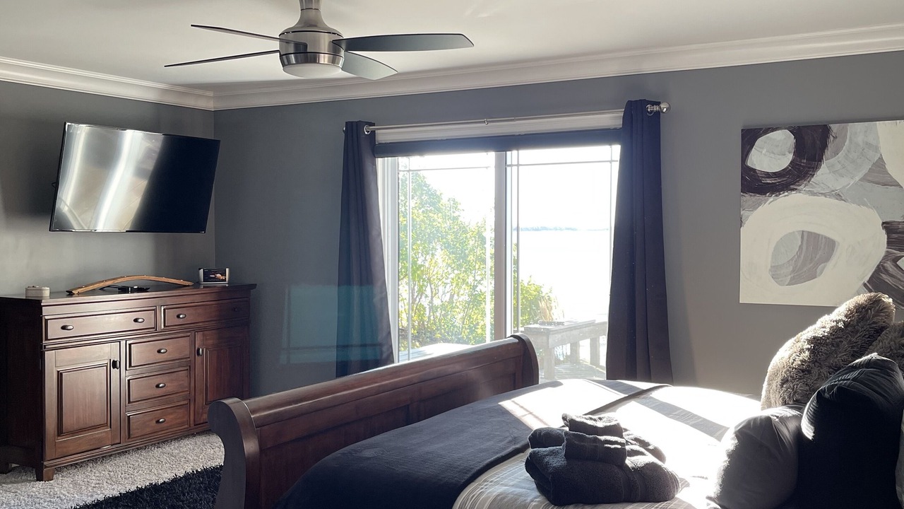 Photo of Bedroom in West Lake