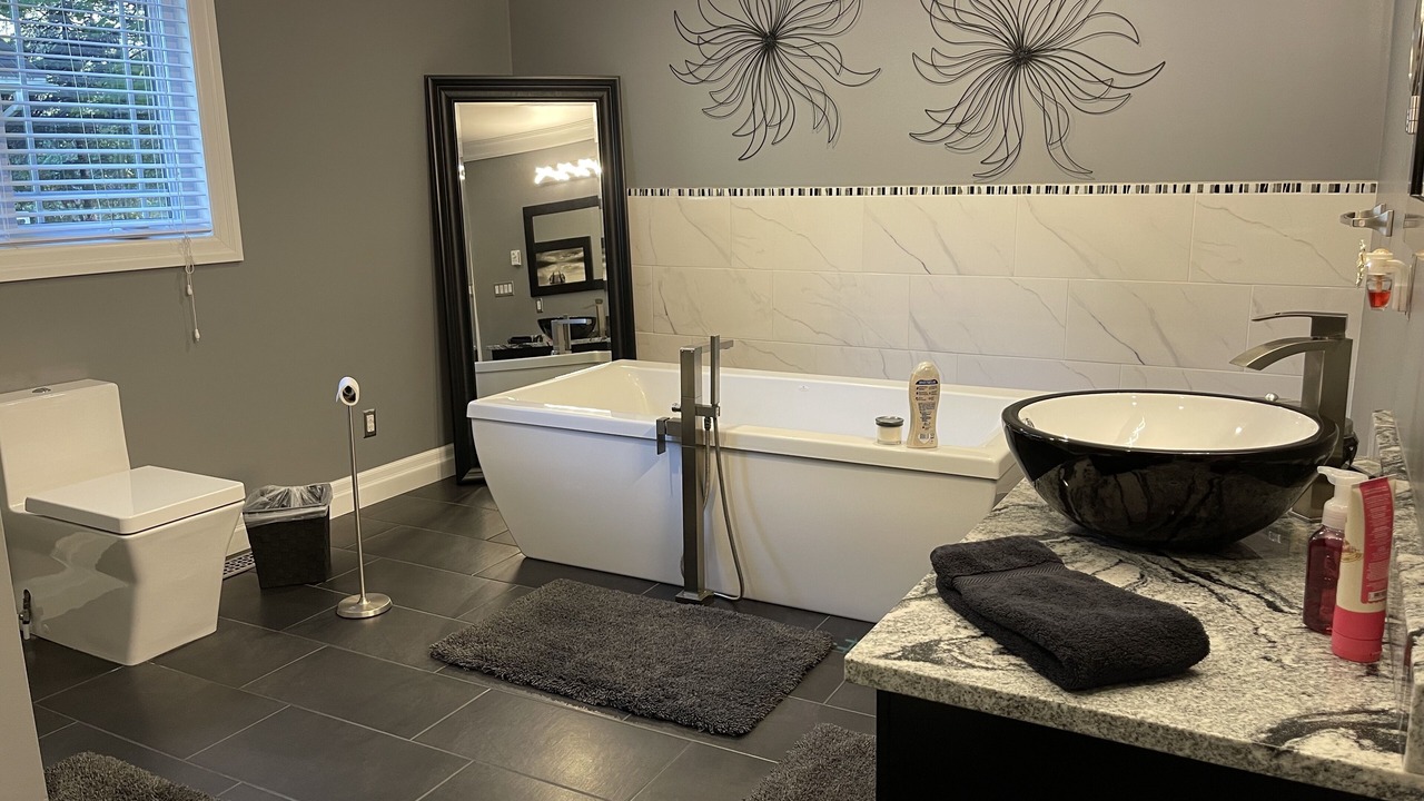 Photo of Bathroom in West Lake