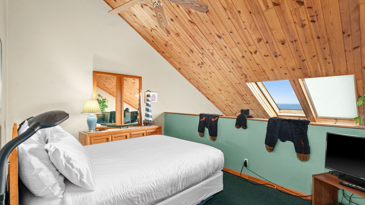 Photo of Bedroom in Two Harbors