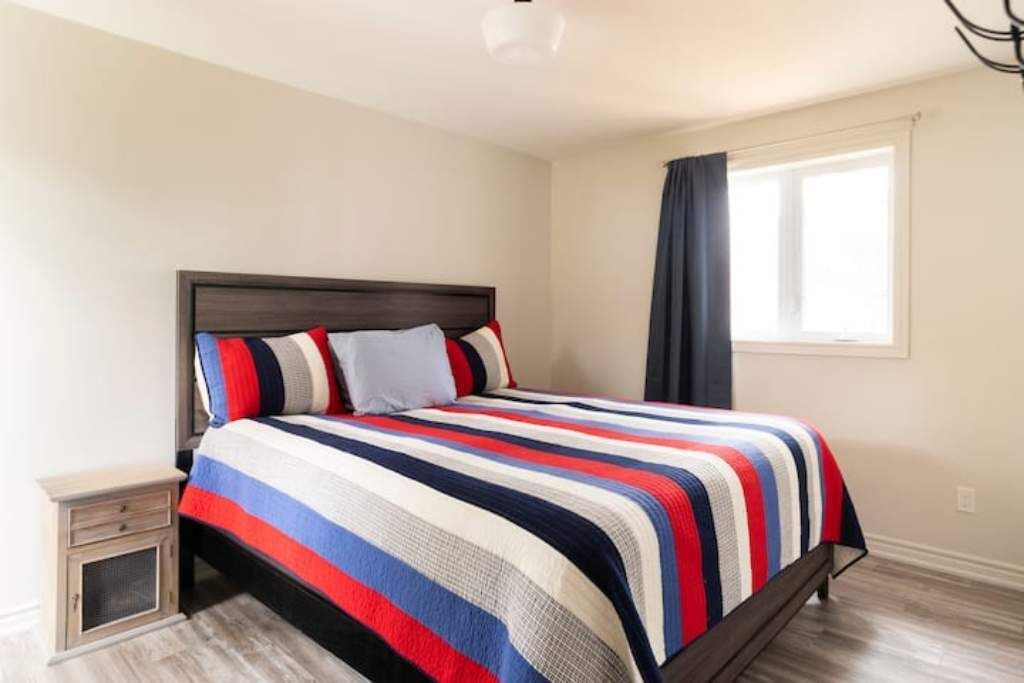 Photo of Bedroom in Wymbolwood Beach