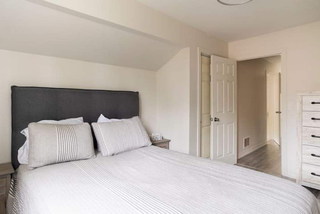 Photo of Bedroom in Wymbolwood Beach