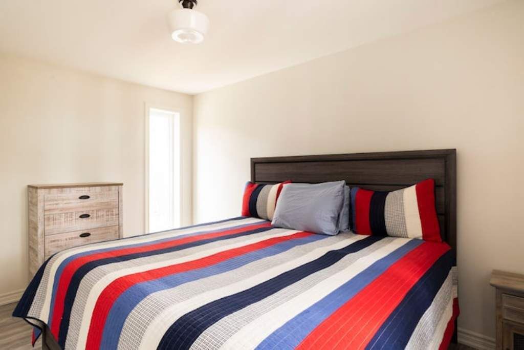 Photo of Bedroom in Wymbolwood Beach