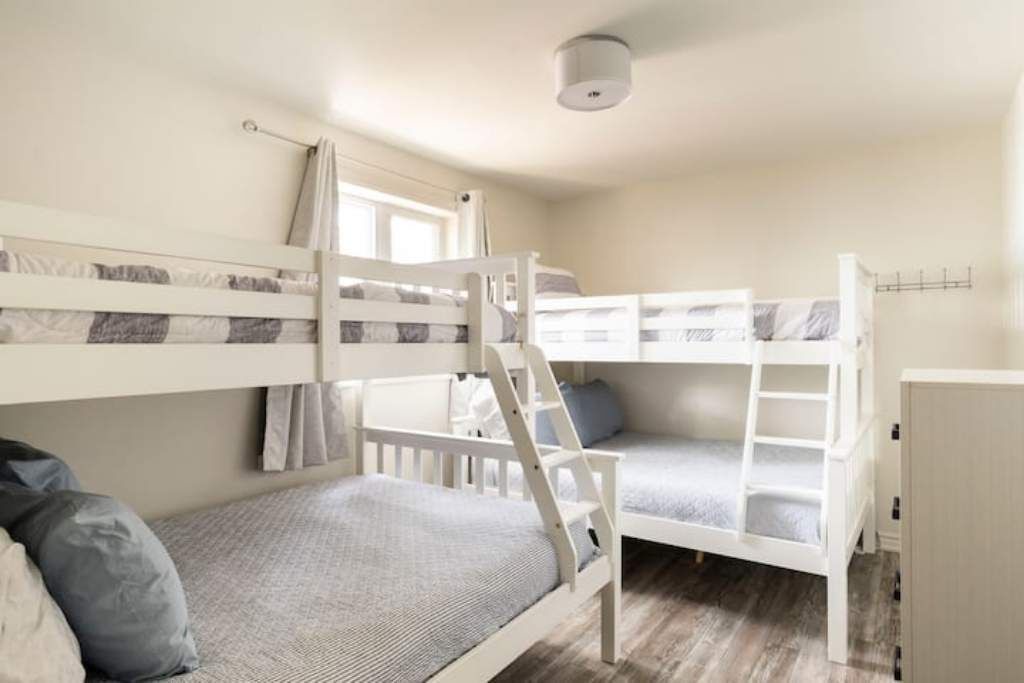 Photo of Bedroom in Wymbolwood Beach