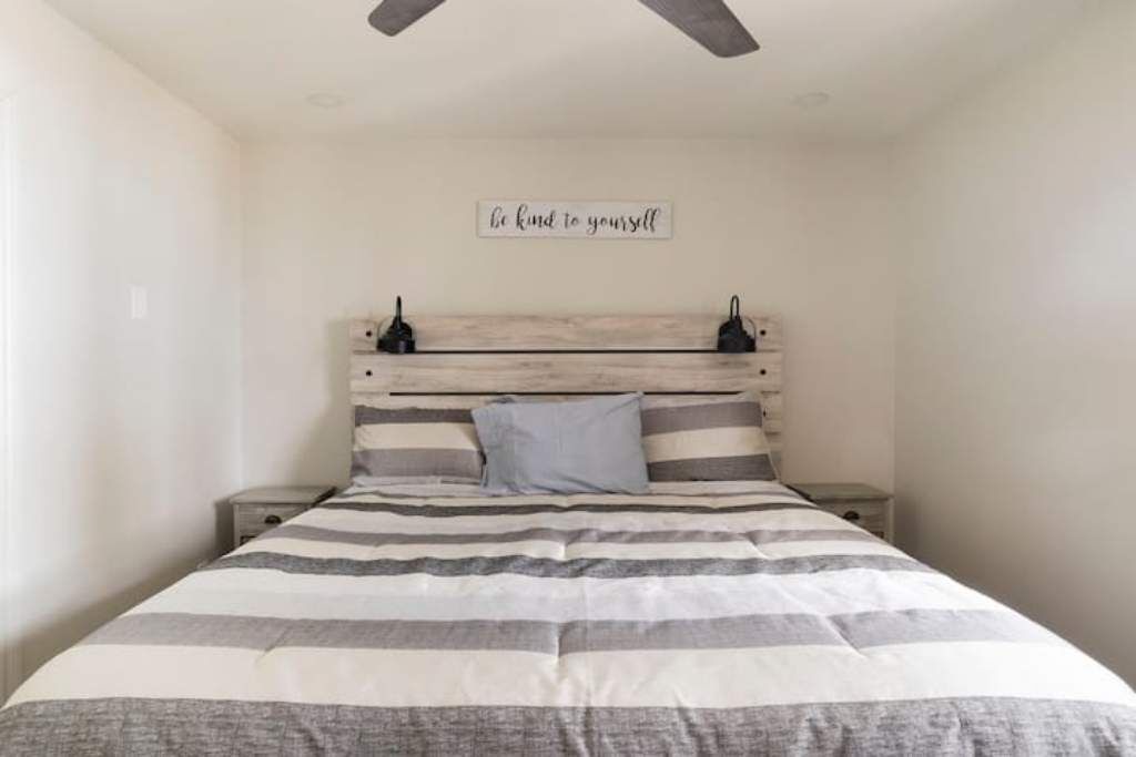 Photo of Bedroom in Wymbolwood Beach
