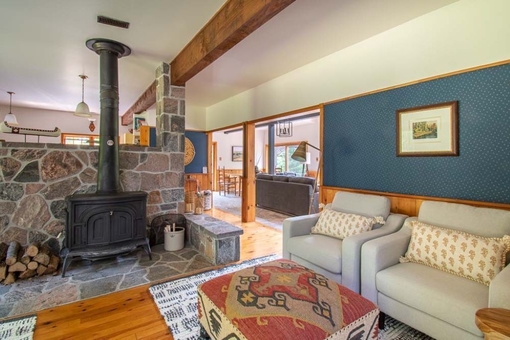 Photo of Livingroom in Magnetawan