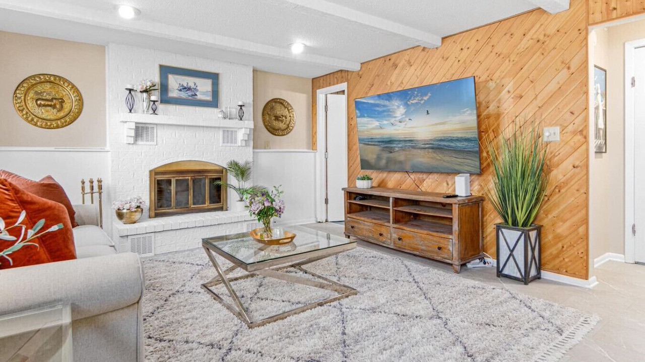 Photo of Livingroom in Cottage Grove